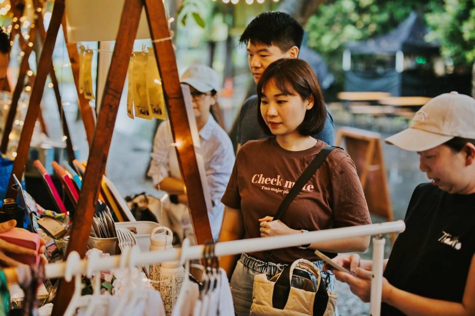 Peranakan Magic Hits the Beach at Sentosa Festive Market 2025