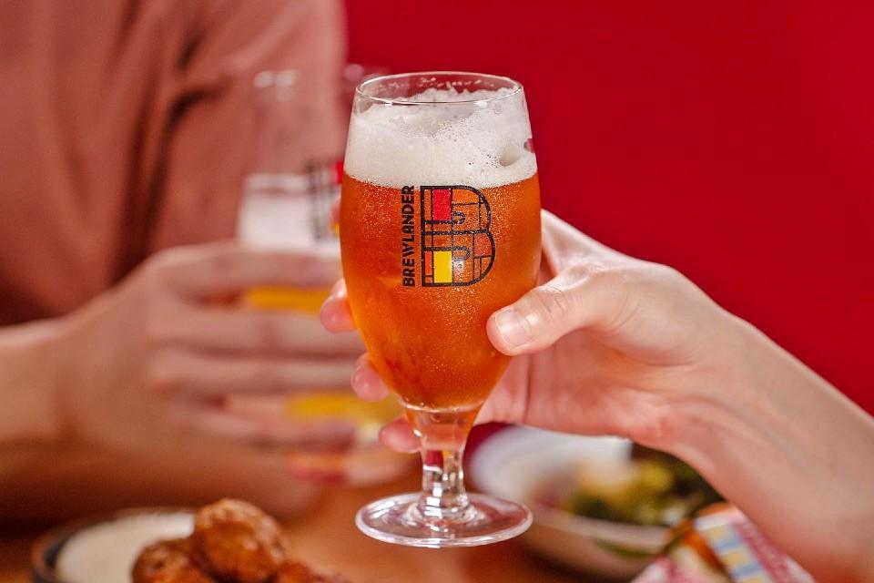 Where to Enjoy 100+ Craft Beers in Singapore This August