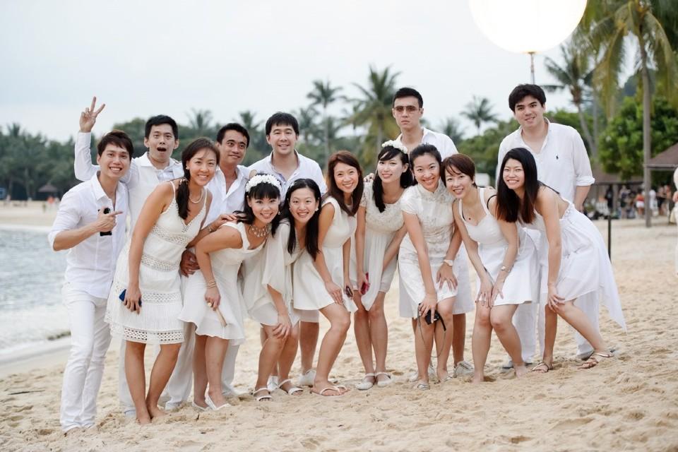 Dîner en Blanc Singapore Makes Its Grand Comeback