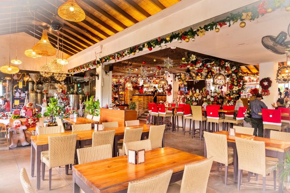 Revel in the Joy of Christmas With Delicious Festive Treats at Reddot Brewhouse Dempsey