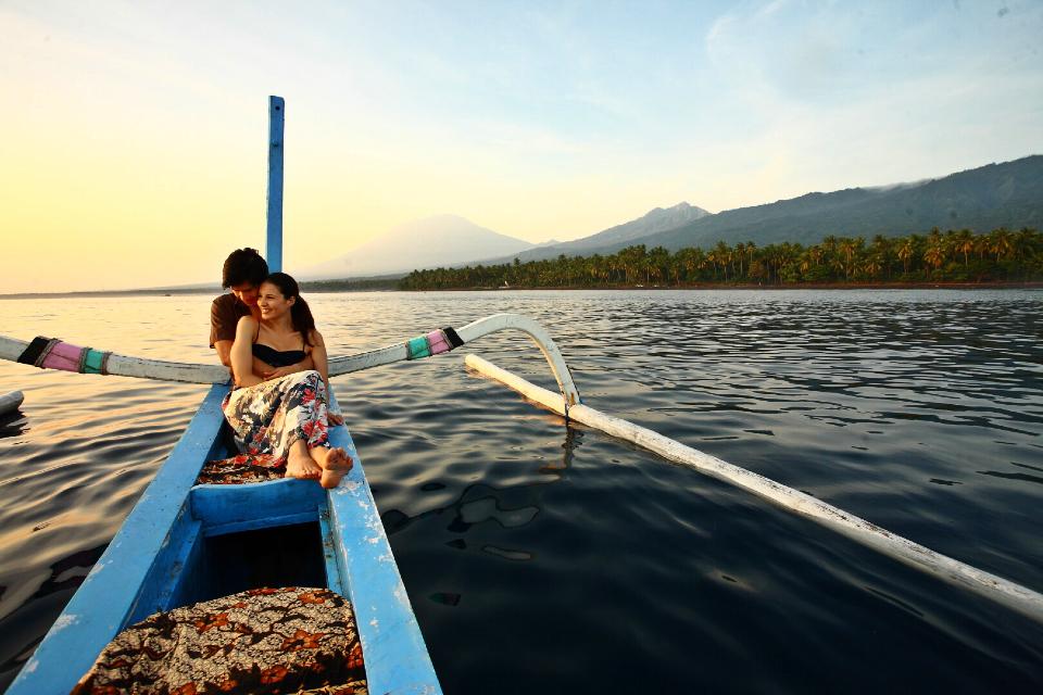 Embark on a Romantic Valentine’s Day Getaway at Spa Village Resort Tembok