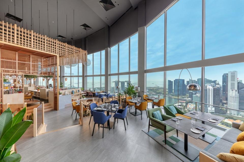 8 Best Rooftop Restaurants in Singapore