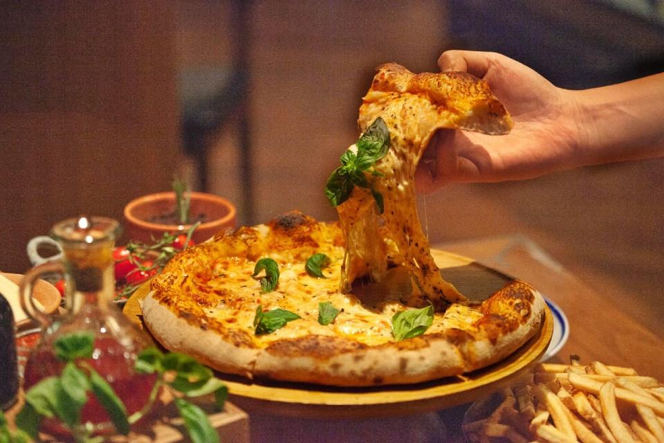 5 Highly Recommended Wood-Fired Pizzerias in Singapore