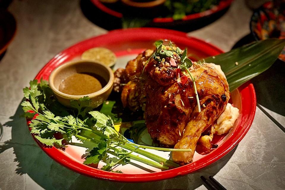 Expat Choice Reporter Rebecca Assice Rediscovers Smoky Delights at Fi Woodfire Thai
