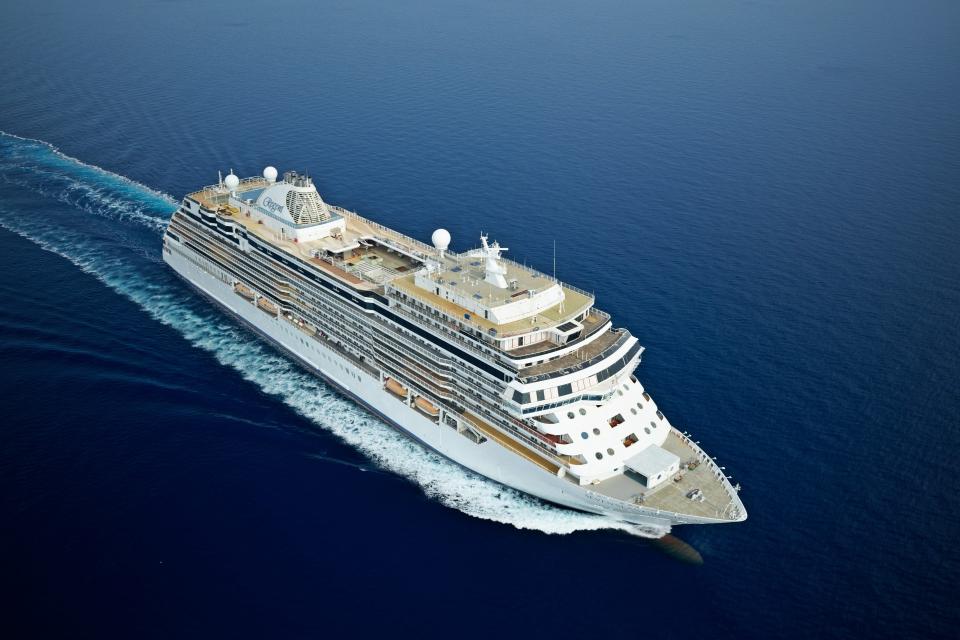 Grandeur at Sea