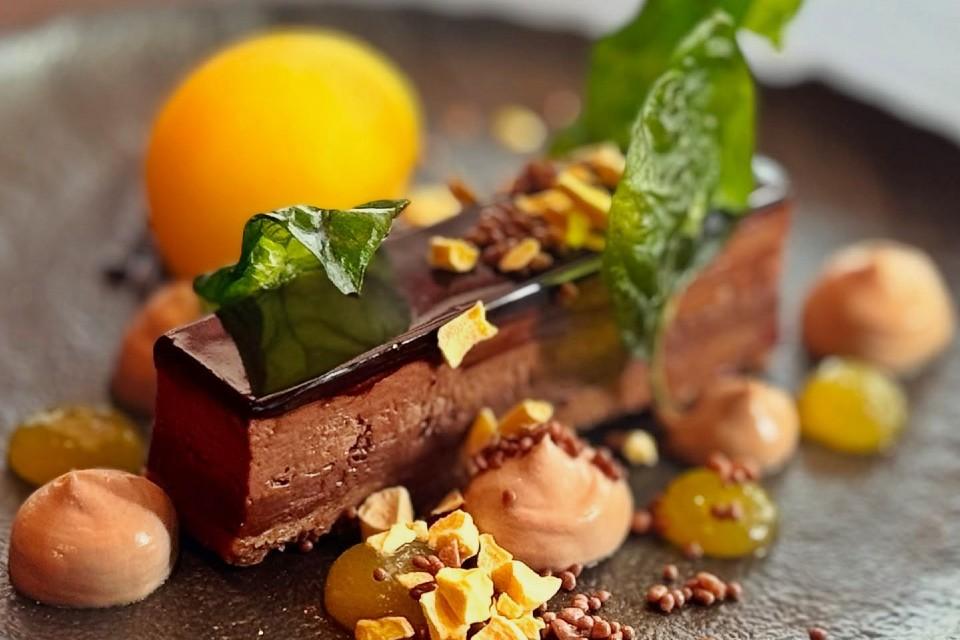 Expat Reporter Rebecca Assice Visits Chef’s Tavern Where Michelin Quality Meets Everyday Prices