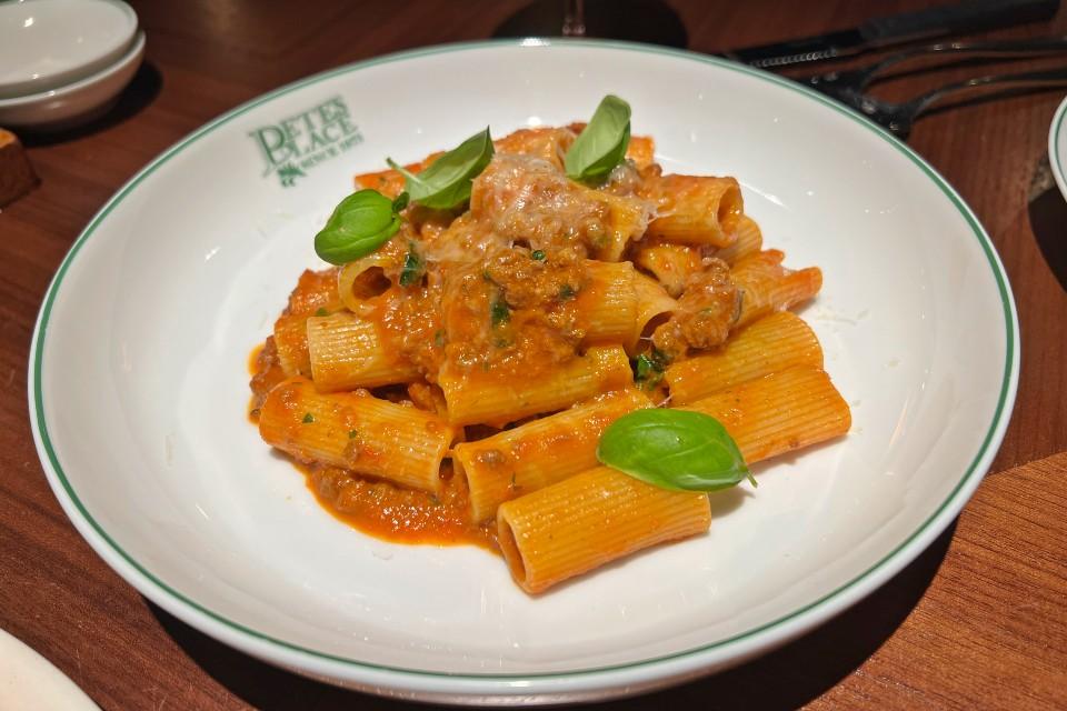 Expat Reporter Sylvia Fernandes Explores the Refreshed Set Lunch at Pete’s Place Grand Hyatt