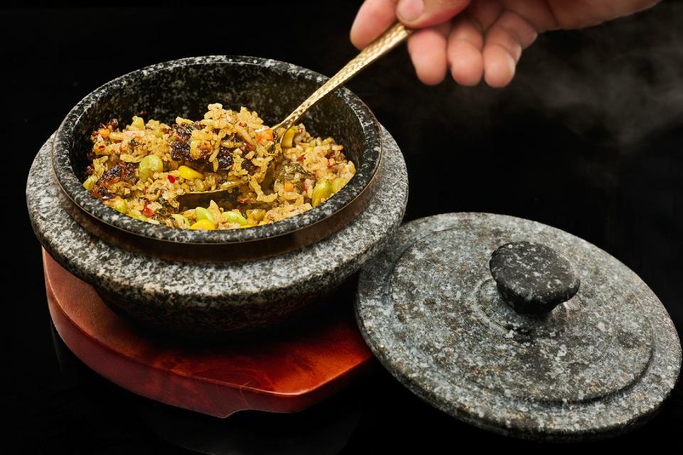 Rangoon Laphet in Hot Stone