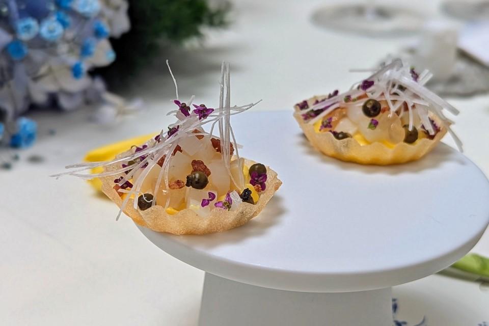 White Asparagus Tartlet
