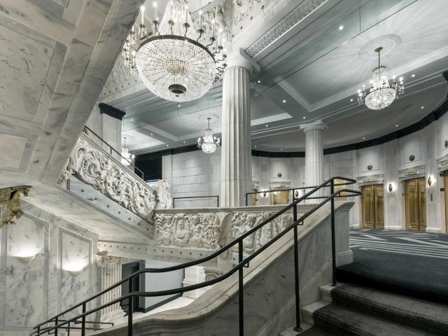Candler Hotel Atlanta, Curio Collection by Hilton