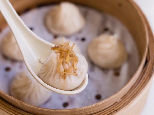 SUPREME LA MIAN XIAO LONG BAO