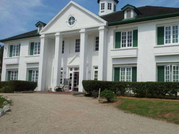 Riders Resort