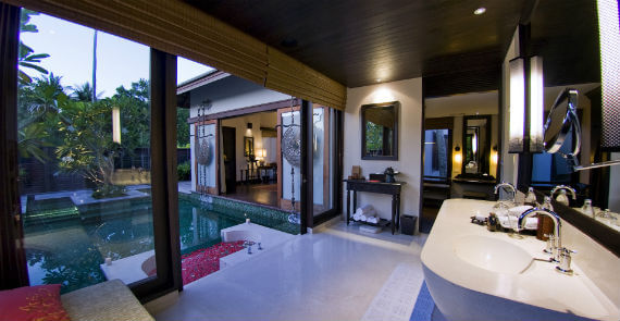 Pool Villa bathroom